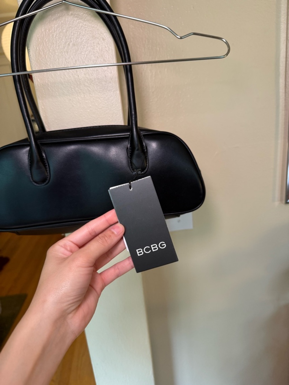 NWT Black BCBG Purse - Picture 3 of 4